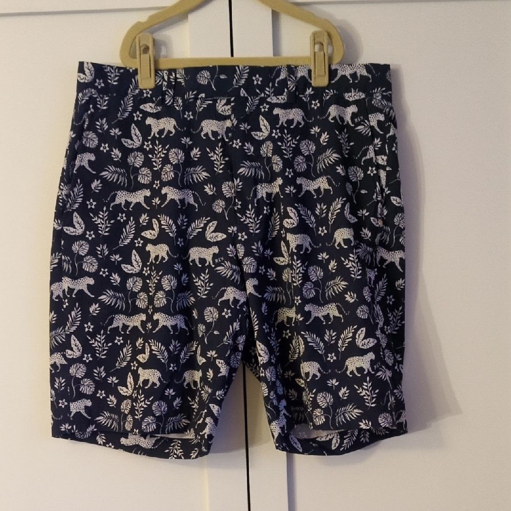 RLX Ralph Lauren Navy Cheetah Print Performance Golf Shorts Size 32